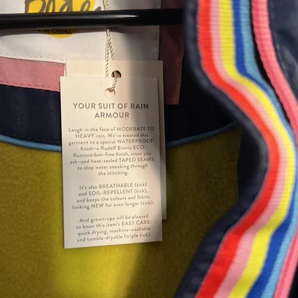 ❤️💛💙💕 Girl's Boden Coat - Picture 6 of 8